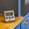 Elektroninen keittiölämpömittari anturilla (0°C - 250°C) - 12 