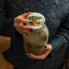 Purkki TO 2 L, fi 82/6 värillisellä kannella + pihdit - 5 