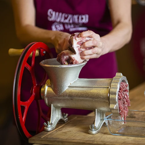 2-in-1 lihamylly ja makkarantäytin #32 - 5