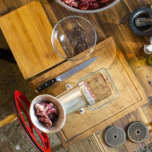 2-in-1 lihamylly ja makkarantäytin #32 - 4