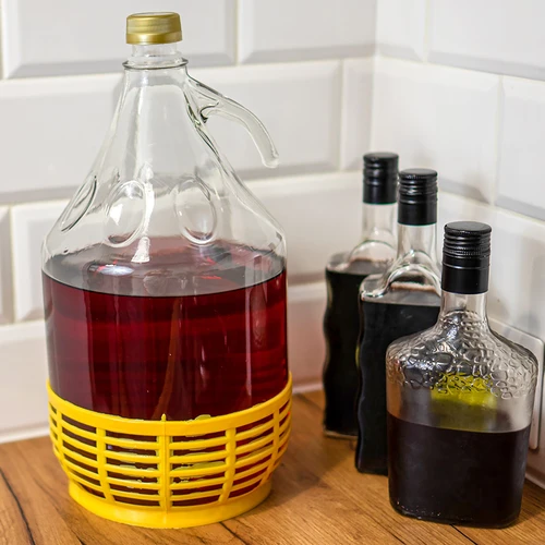 Dama.5 L viinipullo kierrekorkilla - 3