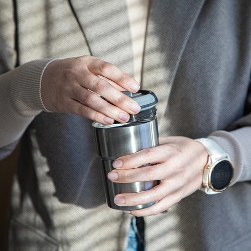 Kahvimylly - sähköinen, jauhinlevyillä, suodattimella ja kupilla - 18