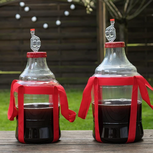 Kevyt, särkymätön viinipallo hihnoilla, 10 L - 9