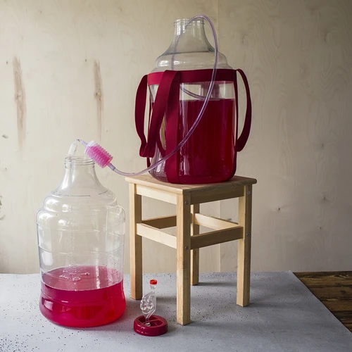 Kevyt, särkymätön viinipallo hihnoilla, 20 L - 20