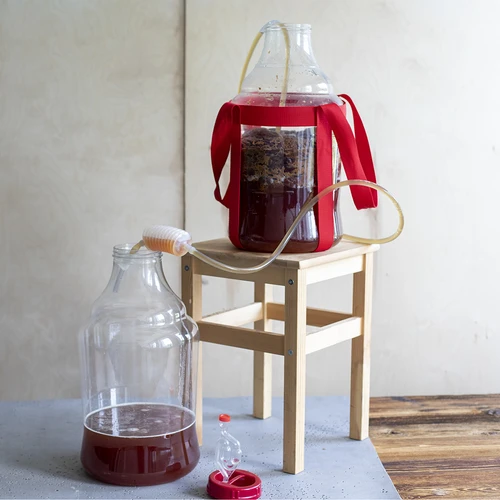 Kevyt, särkymätön viinipullo hihnoilla, 15 L - 15