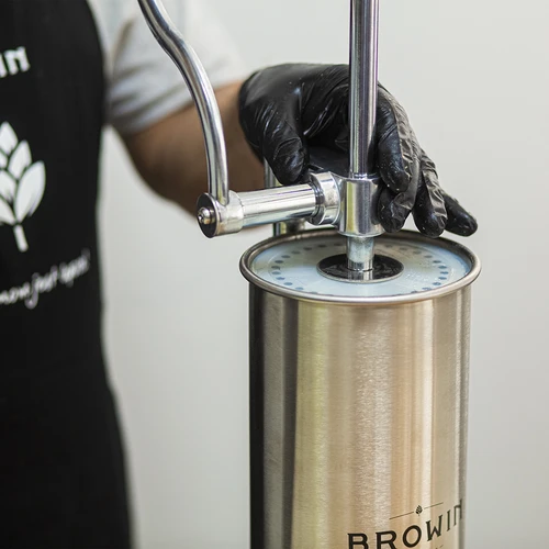 Pystymallinen makkaratäytin 4 kg - 12