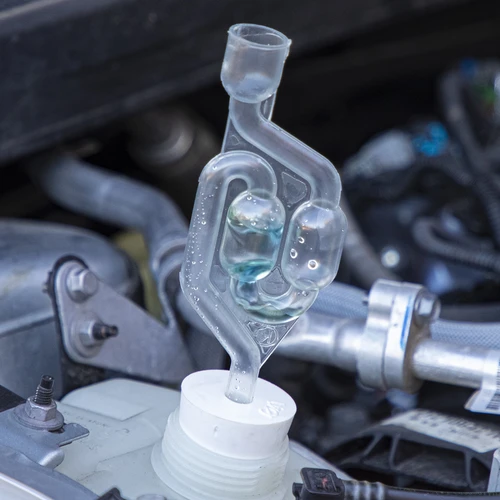 Sylinterikannen tiivisteen tester - 6 adapteria, 100 ml nestettä - 6