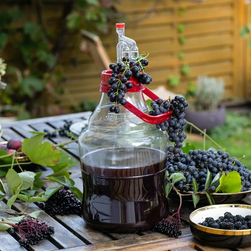 Viinipallo kevyt, särkymätön, kahvalla, 10 L - 8