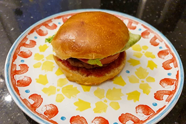 Asiakkaidemme reseptit: Hampurilaissämpylät