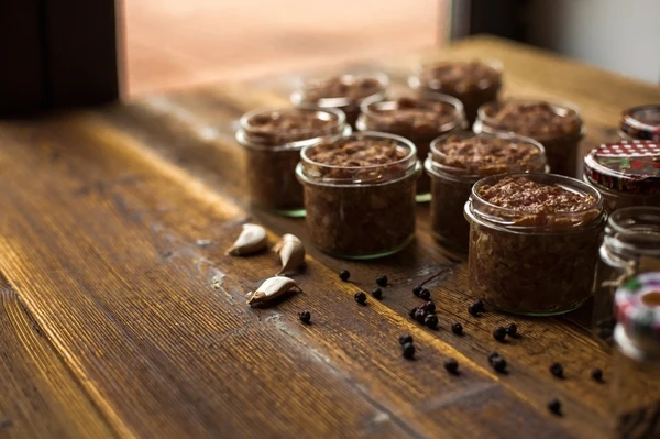 Kotitekoinen maksamakkara