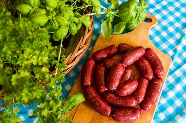 Kotitekoinen verimakkara