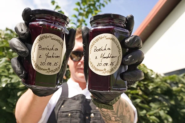 Mustikkahillo Jänek-Majster -esenssillä