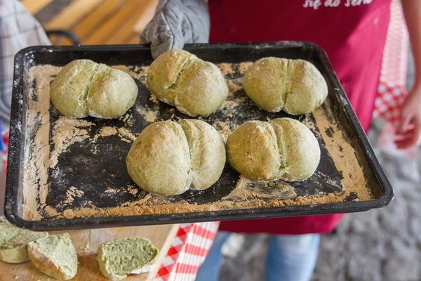 Pinaattileipä / pinaattisämpylät