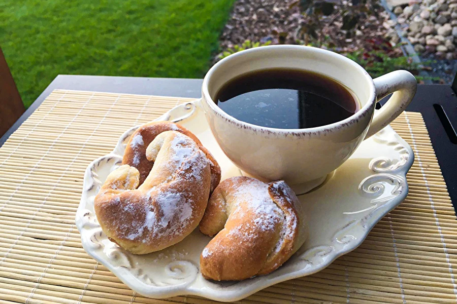 Browin Przepiśnik - Hiivataikinasarvet hillolla