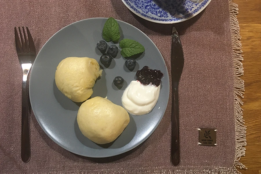 Browin Przepiśnik - Höyrytetyt pullat pensasmustikoilla