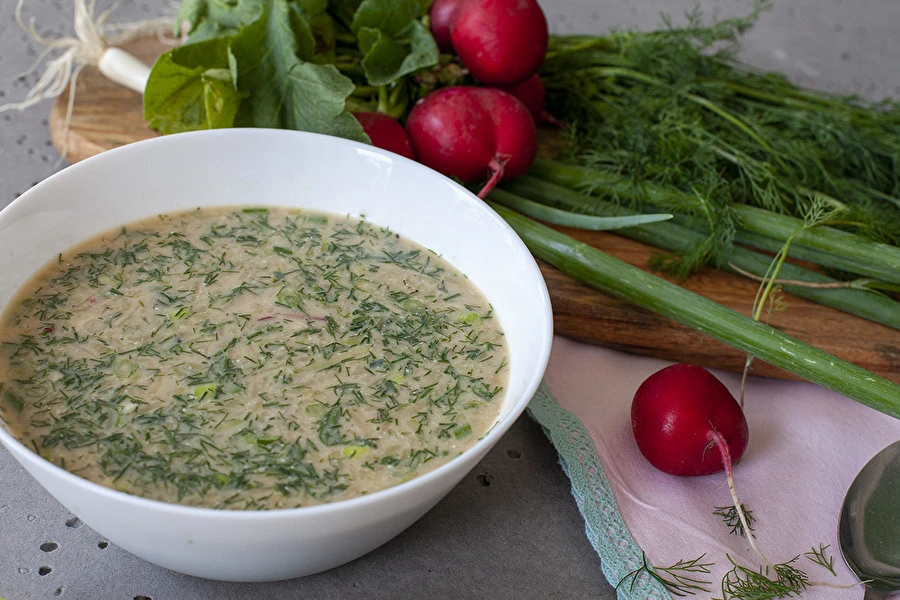 Browin Przepiśnik - Okroška - kylmäkeitto leipäkvassista