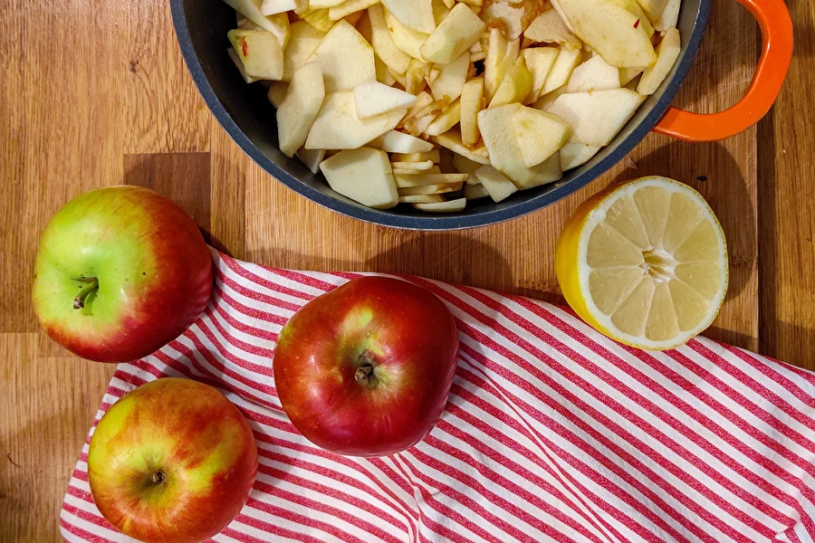 Browin Przepiśnik - Omenavoi – levitä hedelmäisesti!
