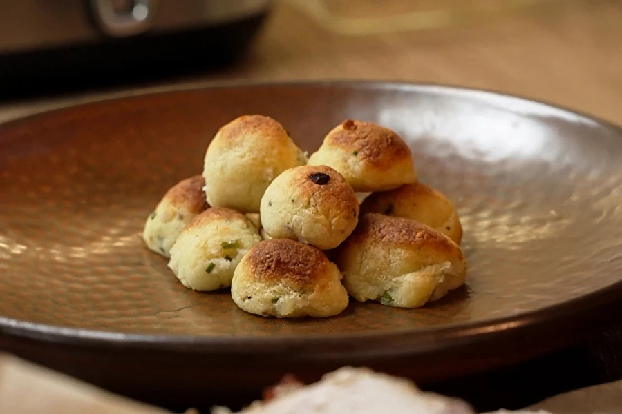 Perunapallot perunasoseesta