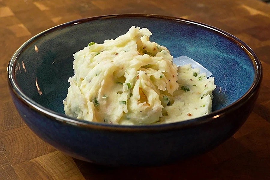 Perunapyree kulinaarisille puristeille